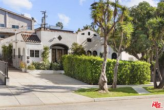 1018 Havenhurst Drive, West Hollywood, CA 90046