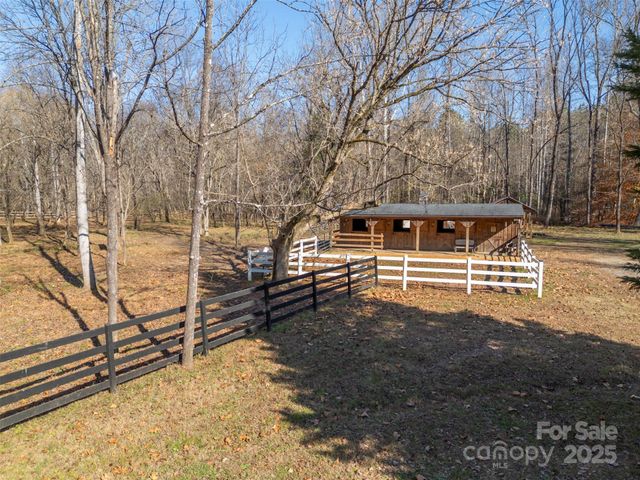 1905 Mcentire Road, Tryon, NC 28782