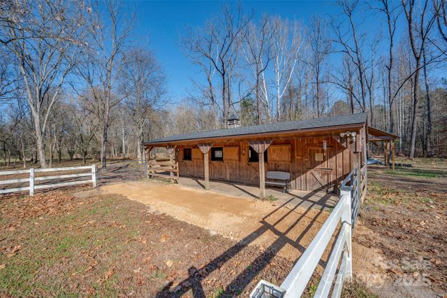 1905 Mcentire Road, Tryon, NC 28782