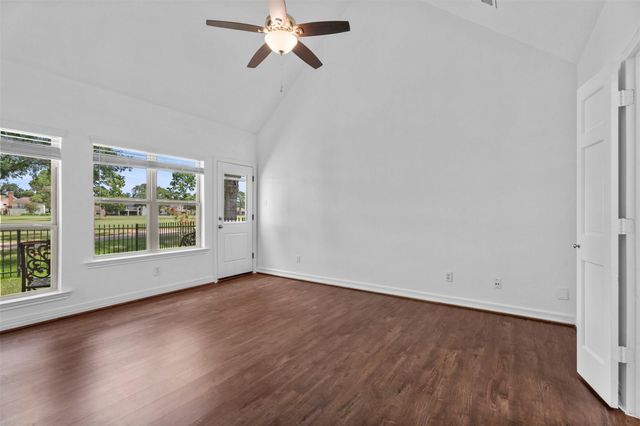 7635 Ameswood Road, Houston, TX 77095