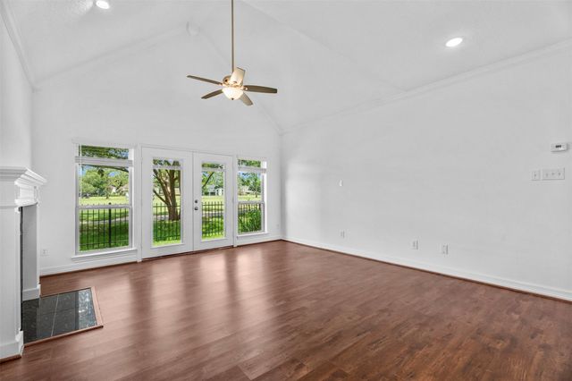 7635 Ameswood Road, Houston, TX 77095