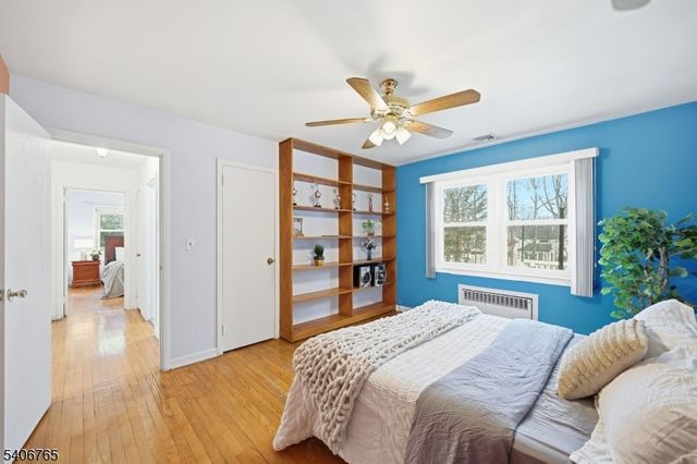 198 W Northfield Rd, Livingston Twp., NJ 07039