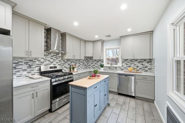 198 W Northfield Rd, Livingston Twp., NJ 07039