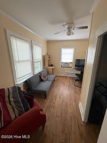 106 N 9th Street, Morehead City, NC 28557