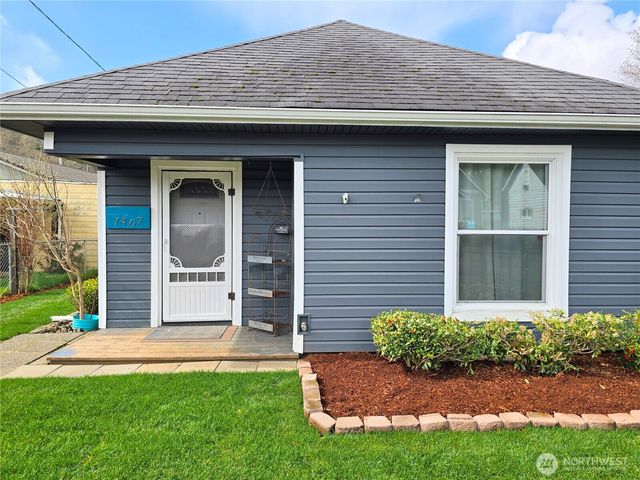 1407 Laurel Street, Hoquiam, WA 98550