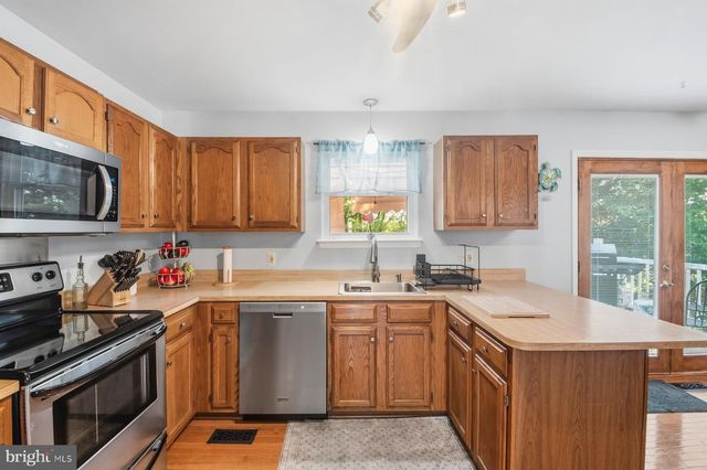 7854 CENTERGATE CT, Pasadena, MD 21122