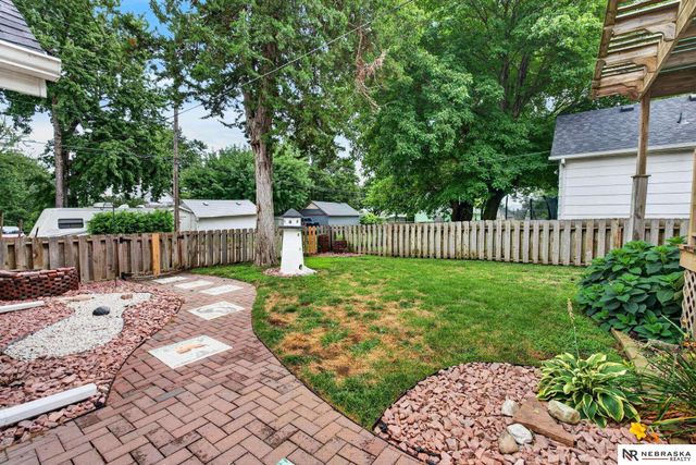 3919 S 36th Street, Omaha, NE 68107