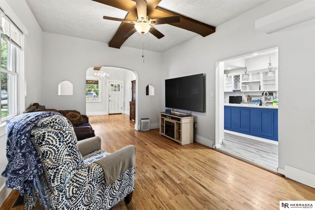 3919 S 36th Street, Omaha, NE 68107