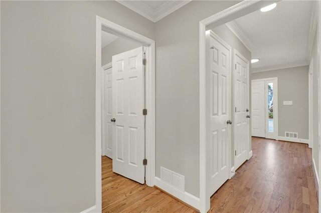 935 Lenox Hill NE Court, Atlanta, GA 30324