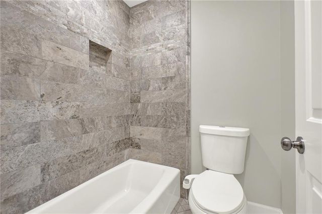 935 Lenox Hill NE Court, Atlanta, GA 30324