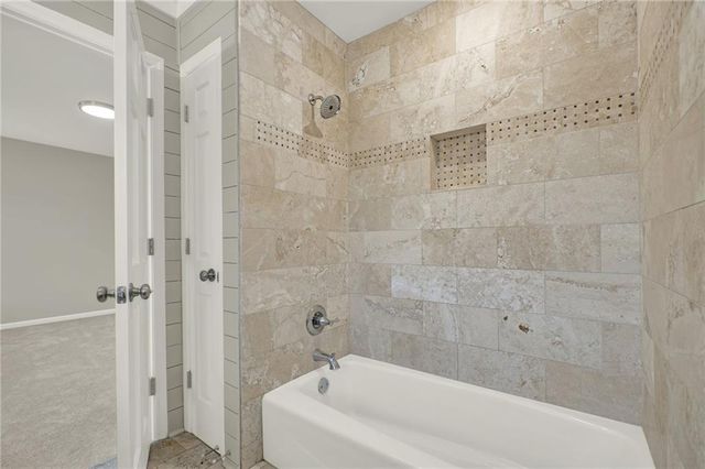 935 Lenox Hill NE Court, Atlanta, GA 30324