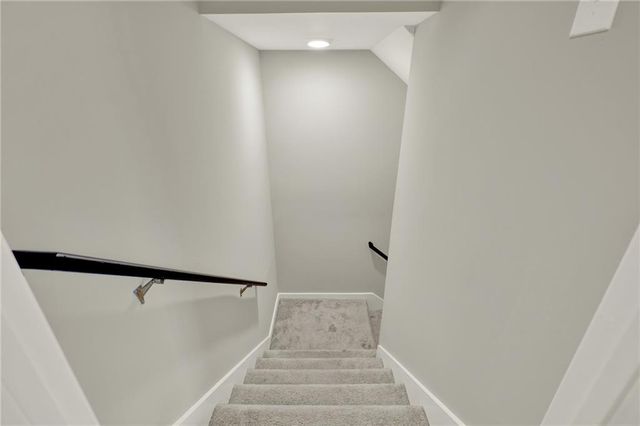 935 Lenox Hill NE Court, Atlanta, GA 30324