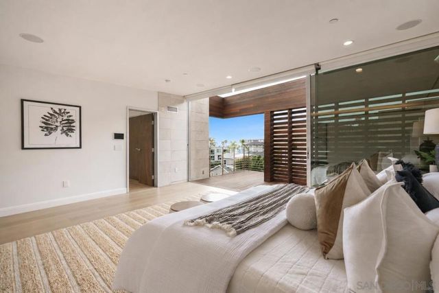 419 Ravina Street, La Jolla, CA 92037