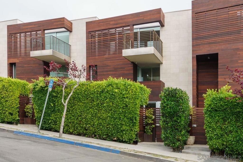 Image 31 of property listing at 419 Ravina Street, La Jolla, CA 92037