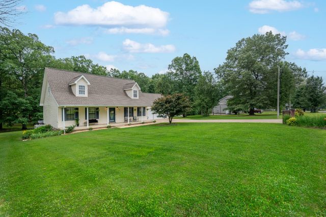 115 Pin Oaks Ln, Hohenwald, TN 38462