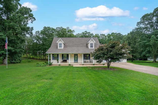 115 Pin Oaks Ln, Hohenwald, TN 38462