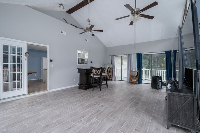 115 Pin Oaks Ln, Hohenwald, TN 38462