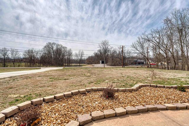 4505 Broadway Avenue, Evansville, IN 47712