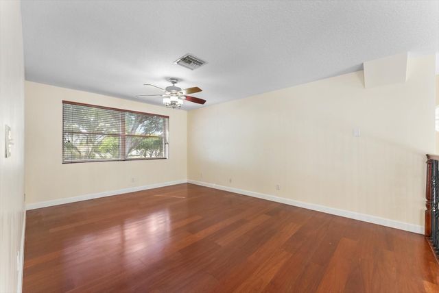 7669 Cedar Hurst Court, Lake Worth, FL 33467