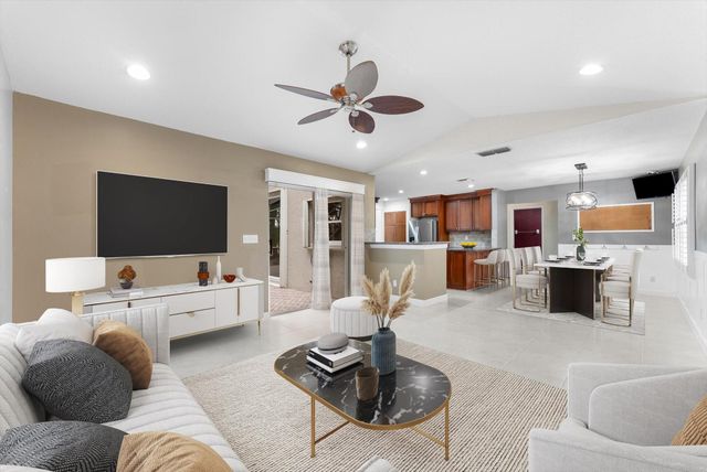 7669 Cedar Hurst Court, Lake Worth, FL 33467