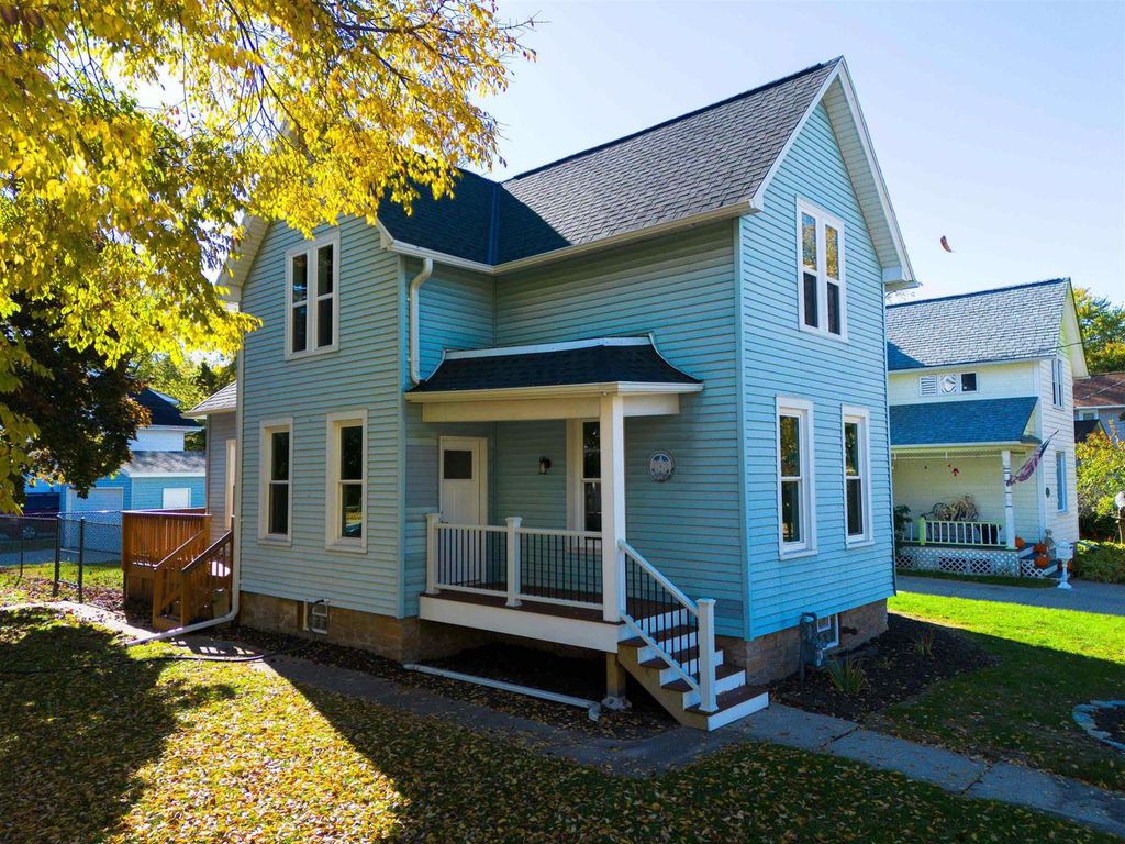 845 E PACIFIC STREET, Appleton, WI 54911