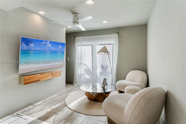 7501 W Adventure Ave, North Bay Village, FL 33141