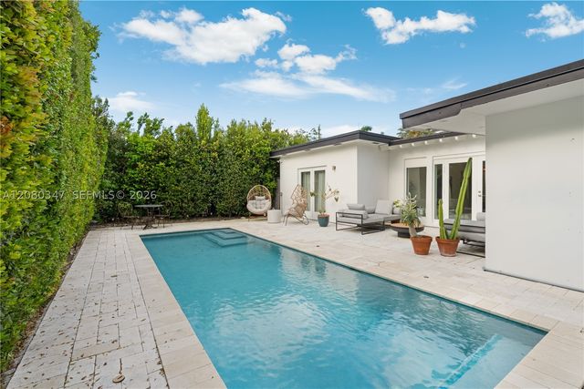 7501 W Adventure Ave, North Bay Village, FL 33141