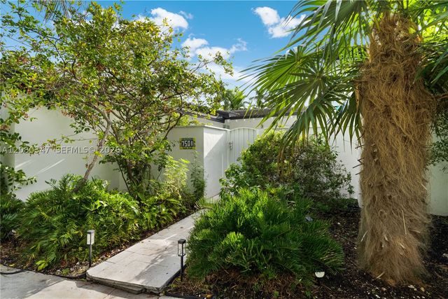7501 W Adventure Ave, North Bay Village, FL 33141