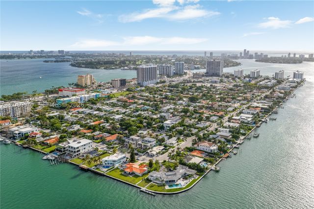 7501 W Adventure Ave, North Bay Village, FL 33141