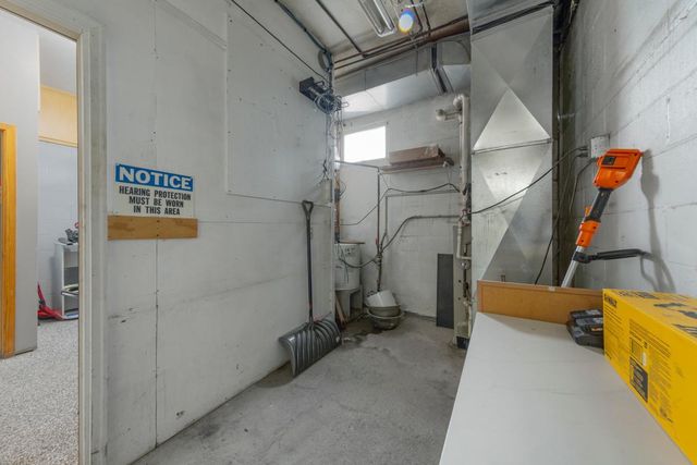 2108 8th Avenue NW, Faribault, MN 55021