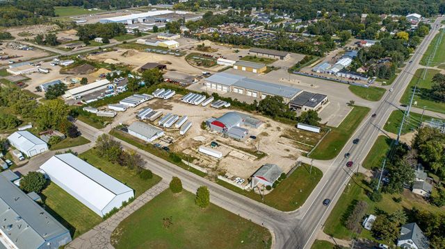 2108 8th Avenue NW, Faribault, MN 55021