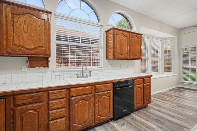 8017 Arlie Lane, North Richland Hills, TX 76182