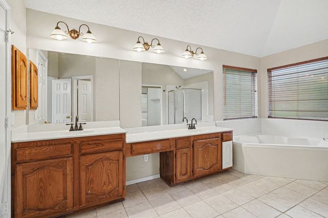 8017 Arlie Lane, North Richland Hills, TX 76182