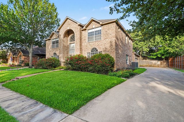 8017 Arlie Lane, North Richland Hills, TX 76182