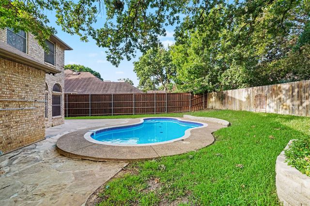 8017 Arlie Lane, North Richland Hills, TX 76182