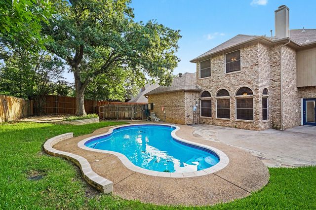 8017 Arlie Lane, North Richland Hills, TX 76182