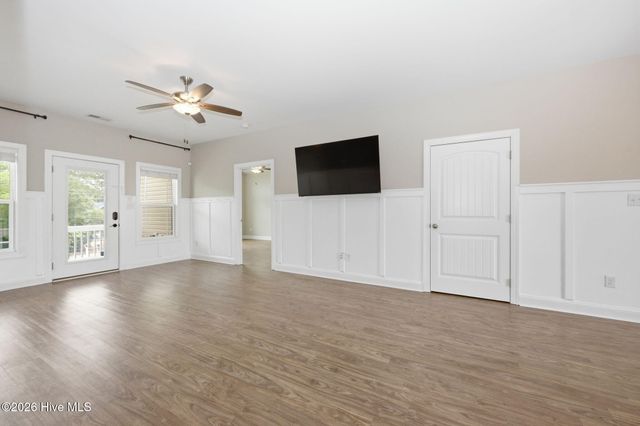 131 NE 15th Street, Oak Island, NC 28465