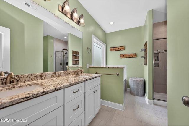 131 NE 15th Street, Oak Island, NC 28465