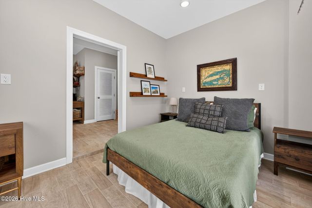 131 NE 15th Street, Oak Island, NC 28465