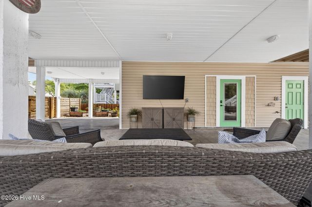 131 NE 15th Street, Oak Island, NC 28465