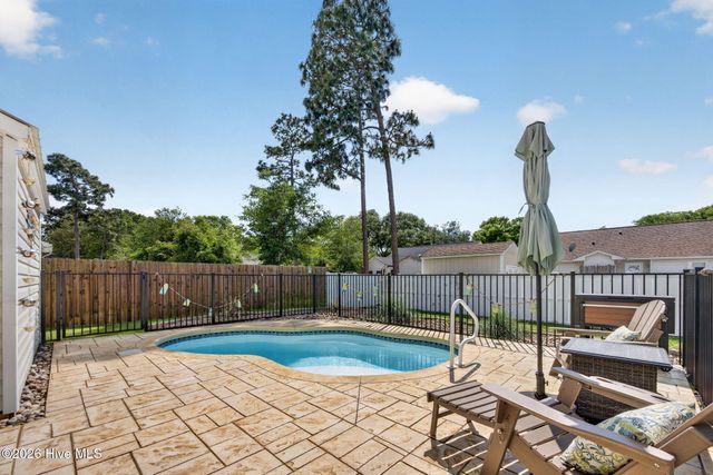 131 NE 15th Street, Oak Island, NC 28465
