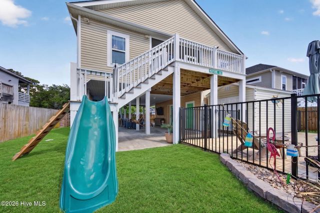 131 NE 15th Street, Oak Island, NC 28465