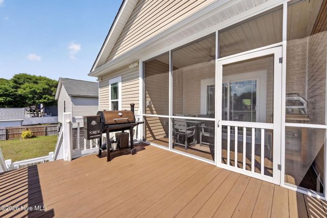 131 NE 15th Street, Oak Island, NC 28465
