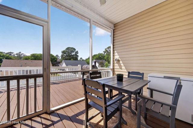 131 NE 15th Street, Oak Island, NC 28465