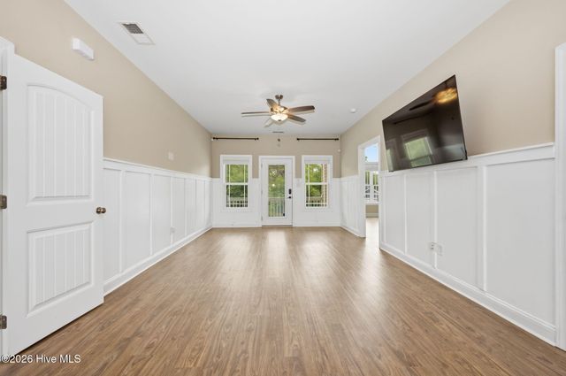 131 NE 15th Street, Oak Island, NC 28465