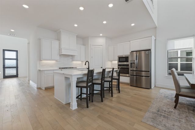 252 Golden Run Drive, Fate, TX 75189