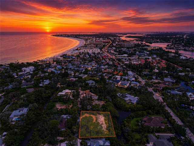 7233 PINE NEEDLE ROAD, Sarasota, FL 34242