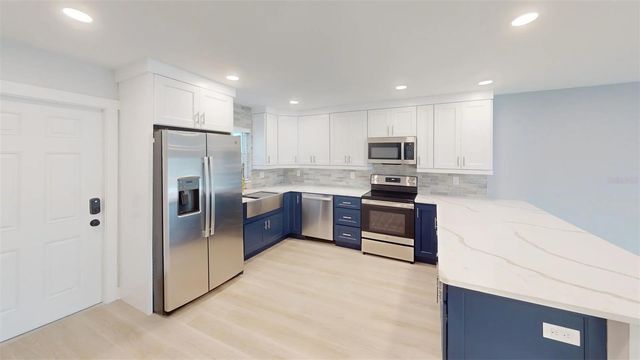 500 129TH AVENUE E 2, Madeira Beach, FL 33708