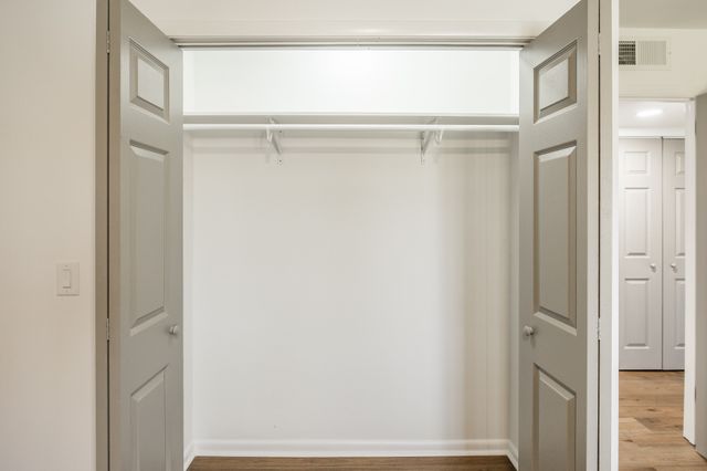 21 Vaughns Gap Rd Apt 55, Nashville, TN 37205