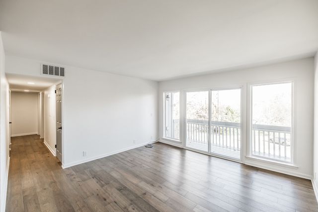 21 Vaughns Gap Rd Apt 55, Nashville, TN 37205